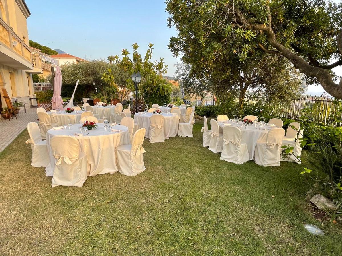 Hotel Villa Cerelis Diamante Bagian luar foto